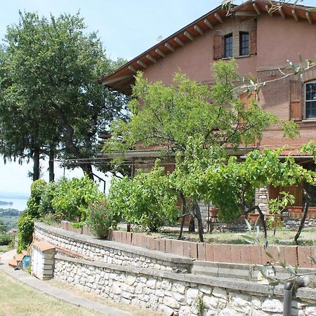 B&B Casa Sanni Пассиньяно-суль-Тразимено Экстерьер фото